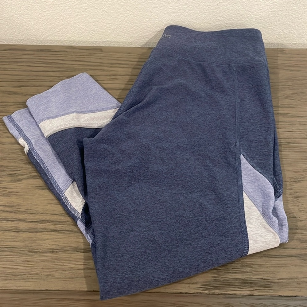 Calvin Klein size large performance exercise leggings - like new